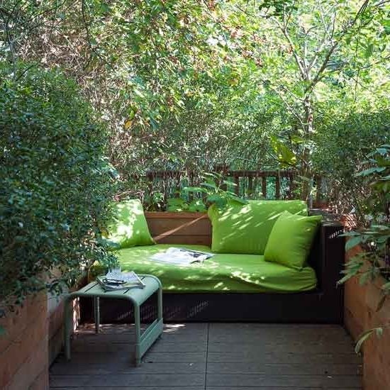 Canchas y jardines