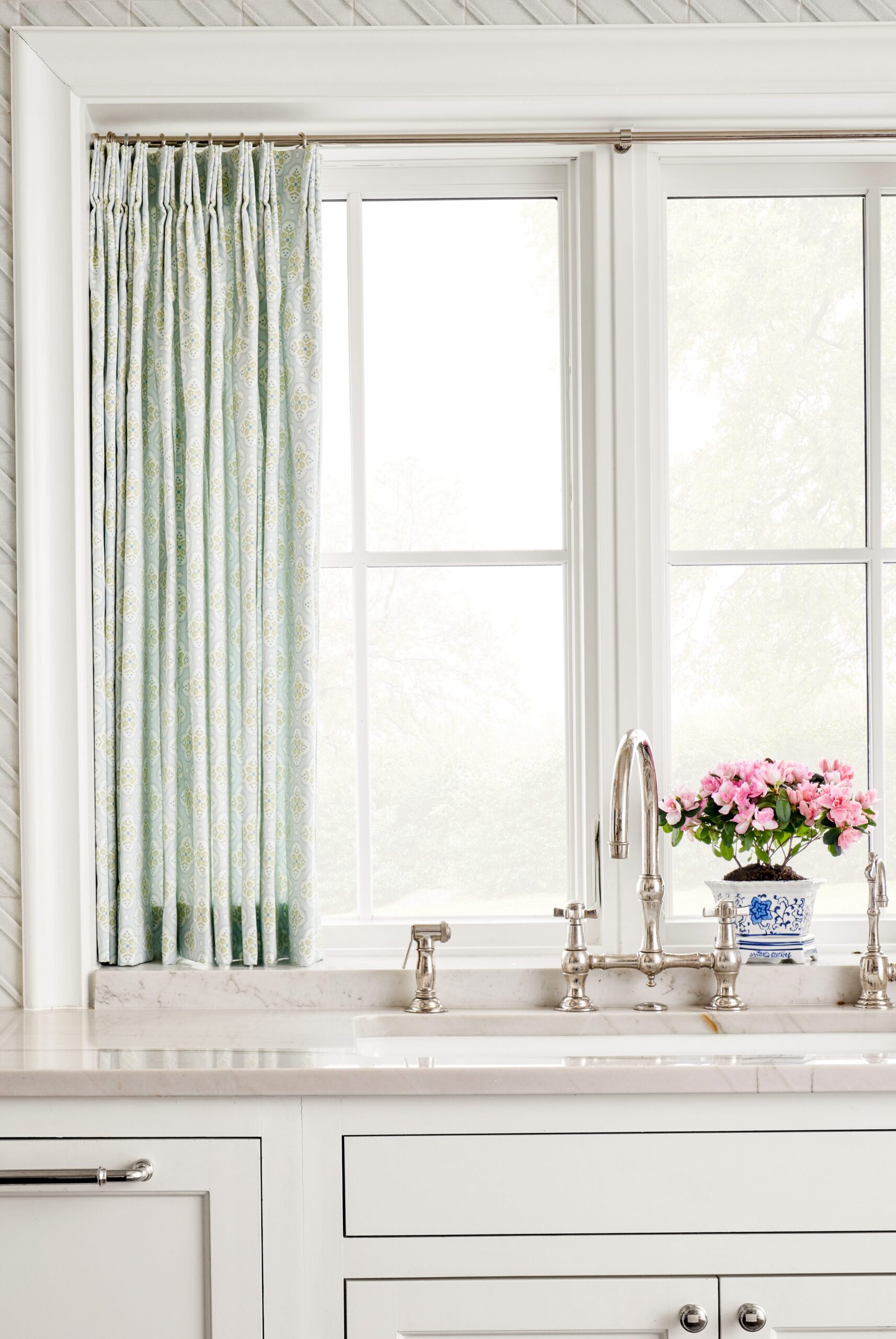 Cómo hacer tus propias cortinas para ventanas.